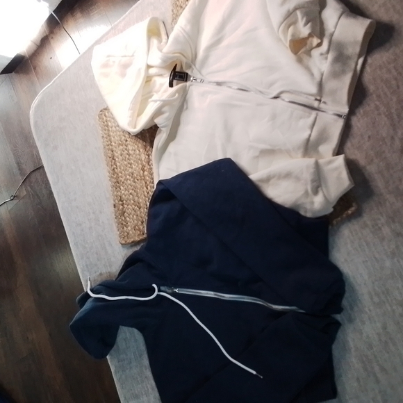 𝅺FOREVER21 swear zip jackets - Picture 1 of 5